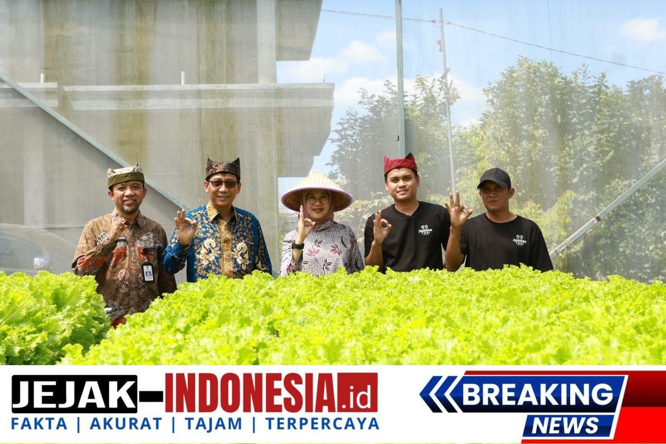 Ngantor di Tiga Desa Kecamatan Glenmore, Bupati Ipuk Cek Infrastruktur hingga Maksimalkan Potensi Pertanian