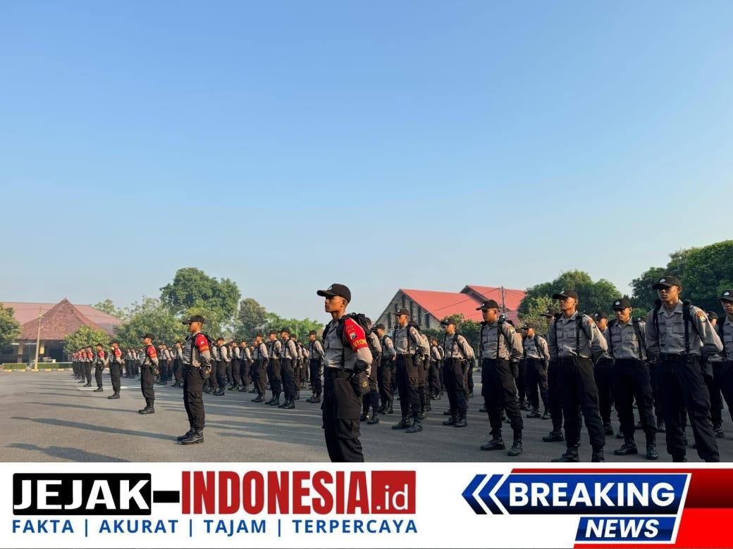 Serasa di Akademi Internasional, Komando ‘Roll Call Begin!’ Menggema di Apel Siswa Bintara SPN Polda Jatim