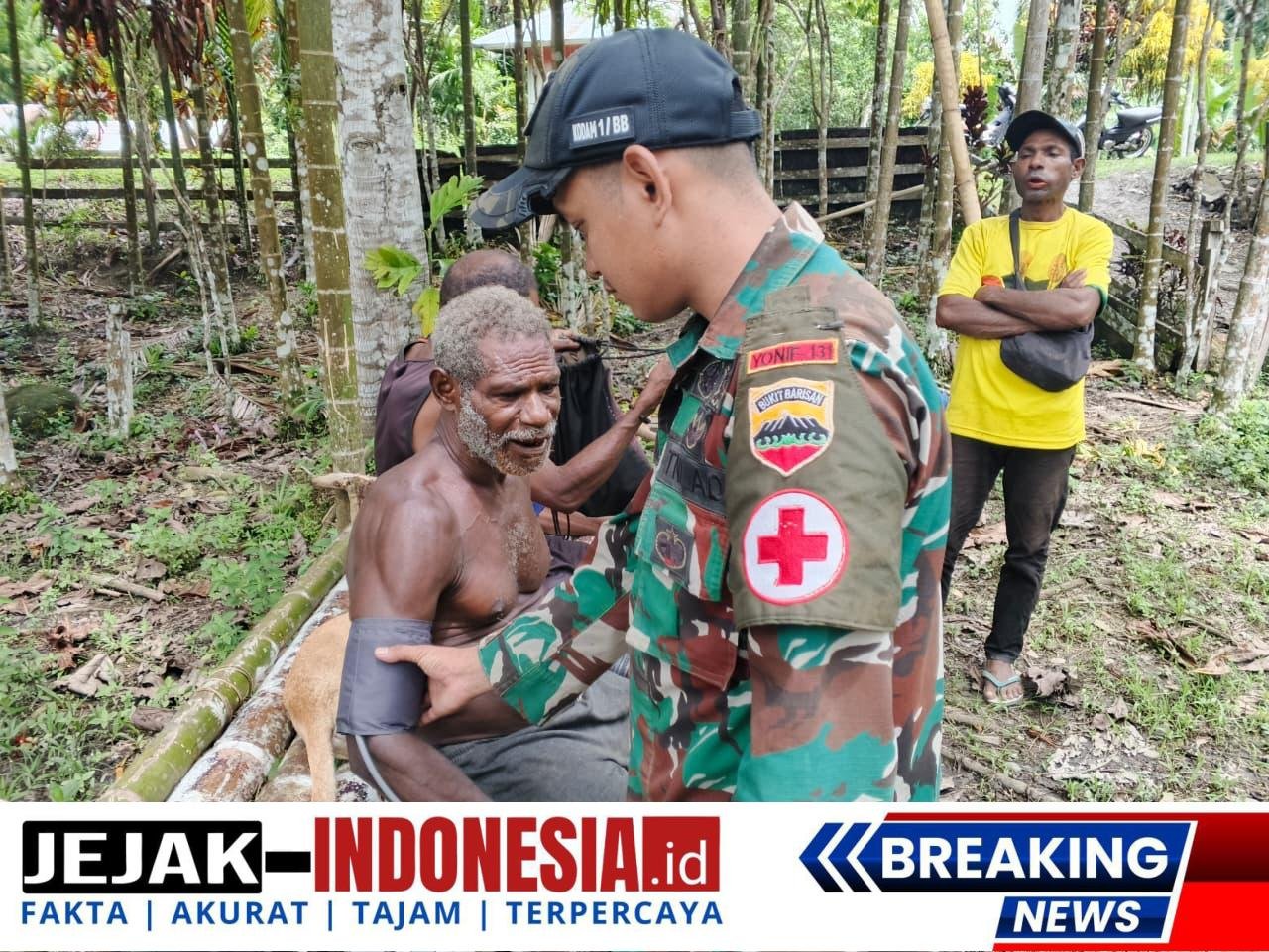 TNI Peduli Kesehatan, Satgas Yonif 131 Layani Warga Sawiyatami dengan Pengobatan Gratis