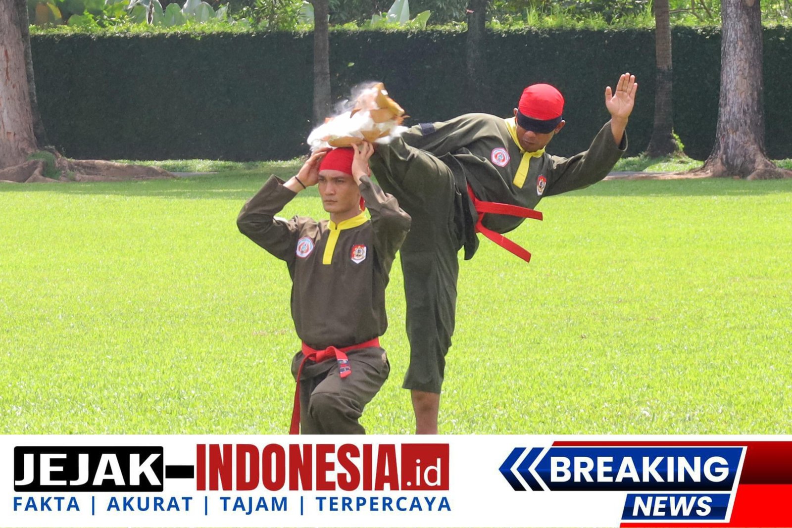 Atraksi Spektakuler Warnai Penutupan Latihan Pencak Silat Militer Kodam I/BB