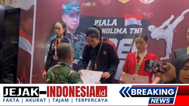 Polwan Polresta Sidoarjo Raih Juara I Kejuaraan Karate Piala Panglima TNI 2025