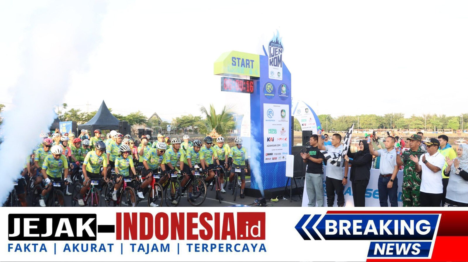 Kasdim 0825/Banyuwangi Mayor Kav Suprapto hadiri balap sepeda Blue Fire 2025 di Pantai Marina Boom
