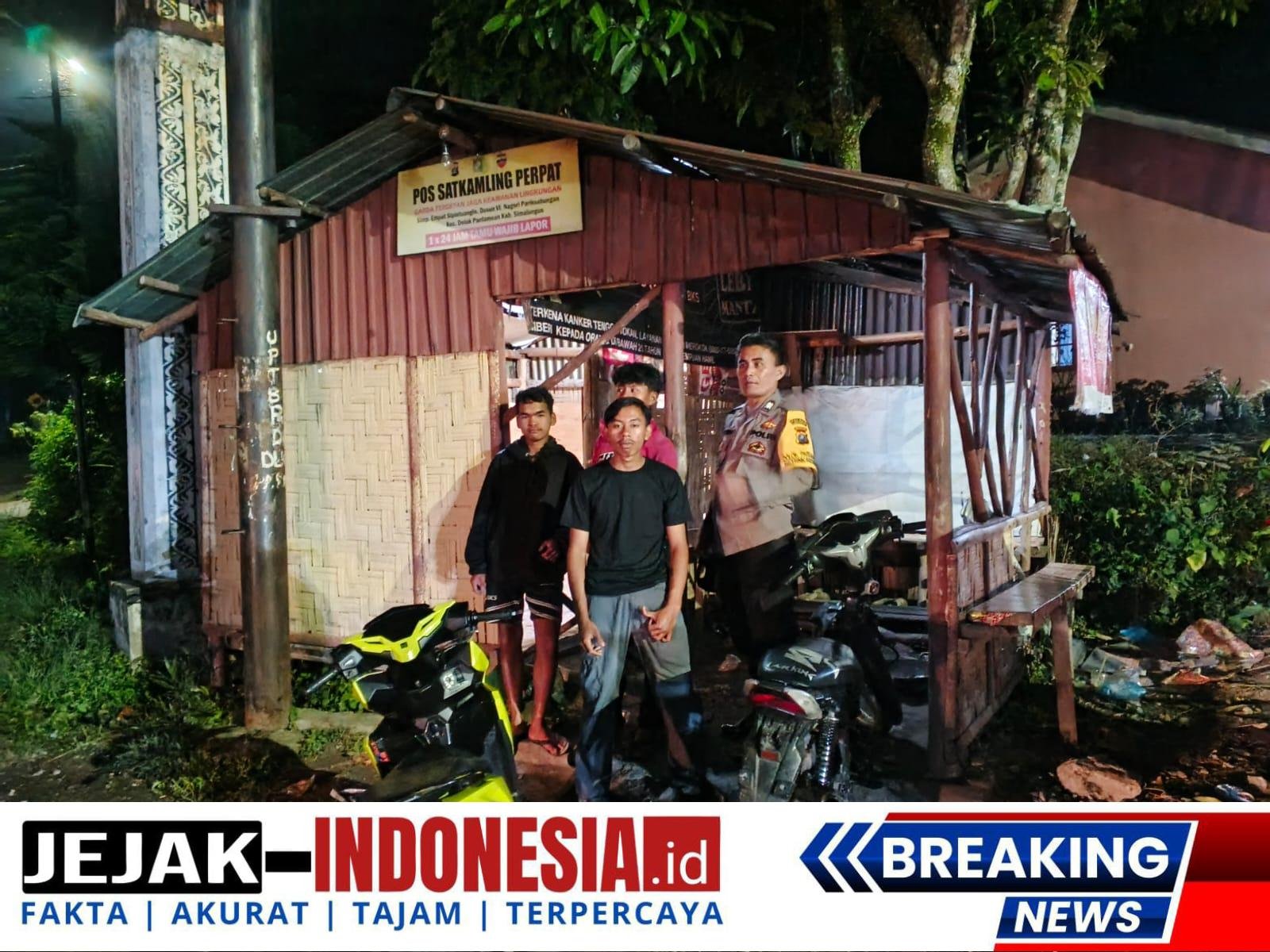 Bhabinkamtibmas Polsek Dolok Pardamean Cek Poskamling, Wujudkan Keamanan Kondusif Lewat Sinergi Polisi dan Warga