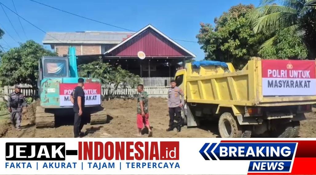 Bantuan Alat Berat Kapolri Dukung Pembersihan Lumpur Pasca Banjir di Pidie