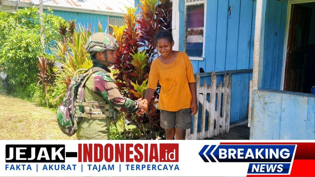 Karya Bakti Satgas Yonif 521/DY Bersihkan untuk Lingkungan Sehat di Wilayah Penugasan Papua
