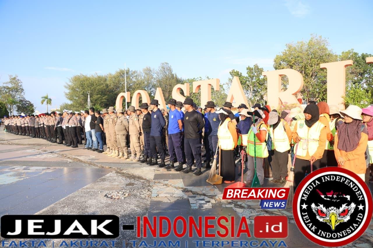 Polda Kepri Gelar Bhakti Kebersihan Sambut Ramadhan 1447 H. Di Pantai Ocarina Batam