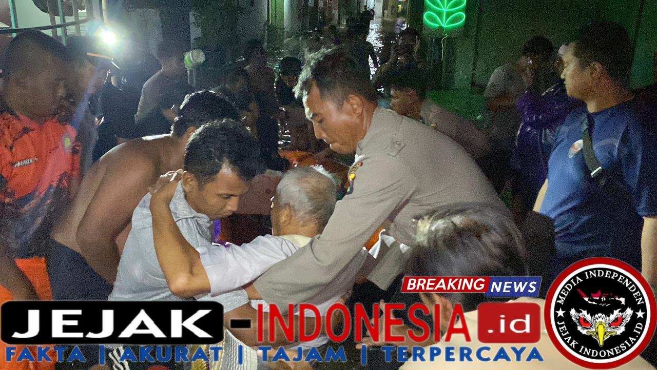 Gerak Cepat Polres Probolinggo Bantu Evakuasi Warga Terdampak Banjir