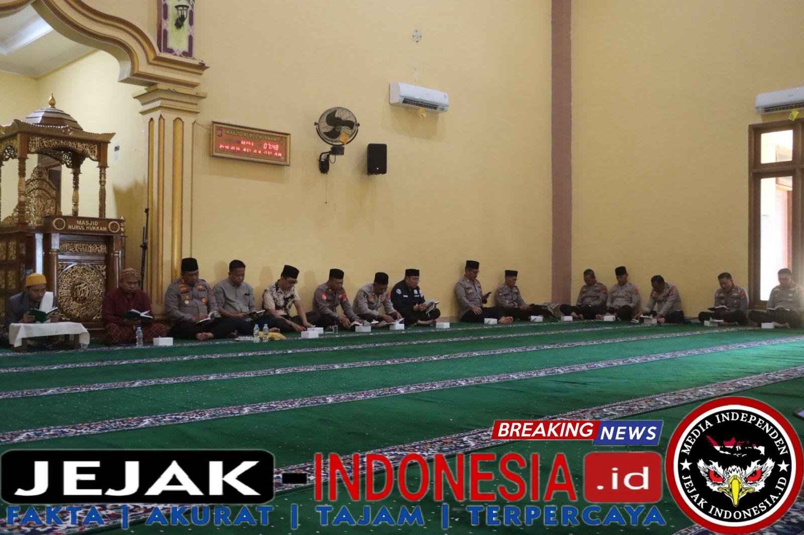 Personel Polresta Serang Kota laksanakan pengajian rutin penguatan rohani dan mental