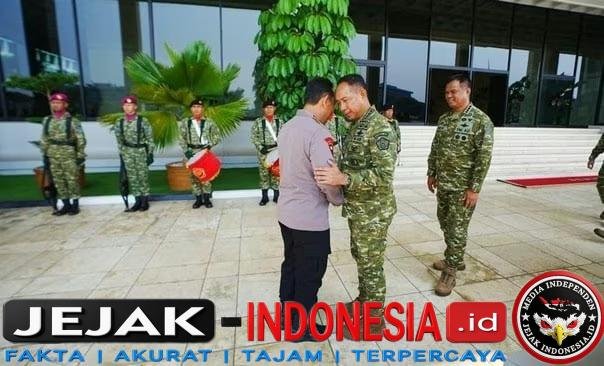 Soliditas TNI-Polri Pilar Utama Kedaulatan, Kapolri Sambangi Mabes TNI Tegaskan Sinergitas Harga Mati