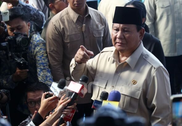 presiden-prabowo-subianto-seusai-pemusnahan-barang-bukti-nar-iyjx